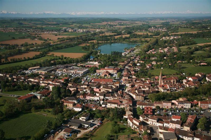 Le Gite De La Riviere - Samatan Exterior foto